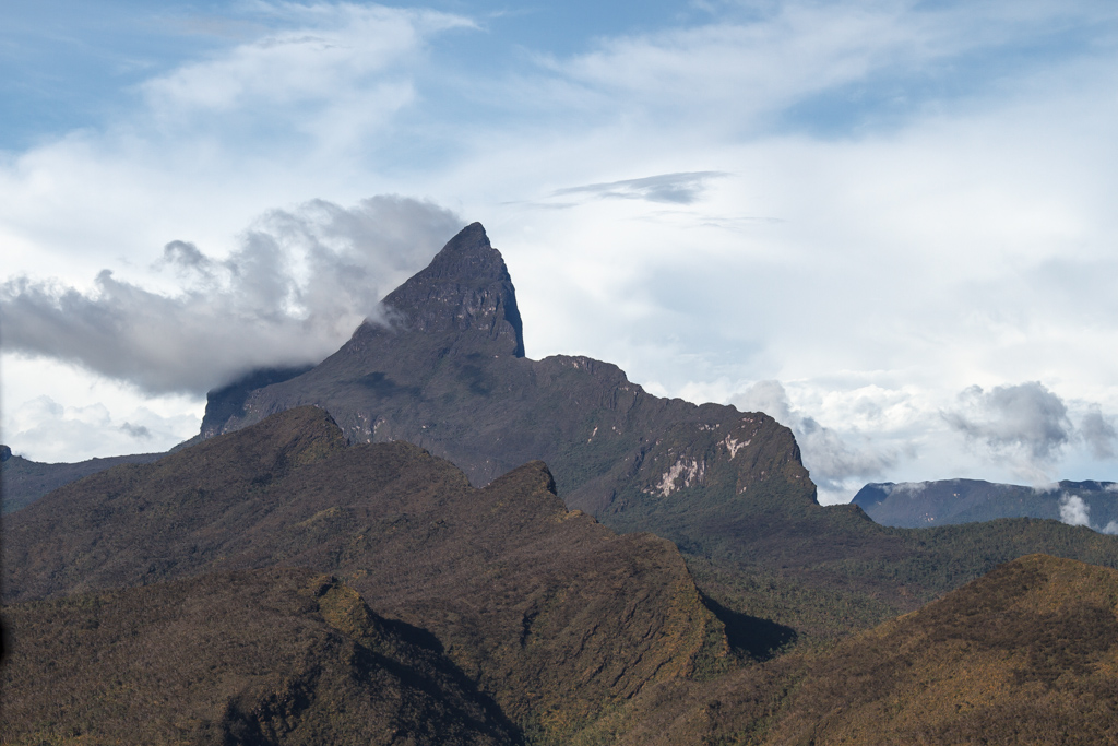 Parque Nacional do Pico da Neblina - Conheça o parque da montanha mais alta do Brasil (Imagem: Reprodução/Força Aérea Brasileira)