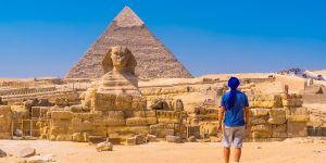 O Egito antigo é uma terra que fascina a humanidade há milênios.